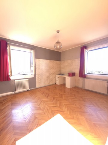 Appartamento Trilocale in Vendita a Laives - - Via Mozart