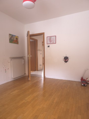 Appartamento Trilocale in Vendita a Laives - - Via Mozart