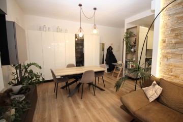 Moderno trilocale ristrutturato a Bolzano – comfort, stile e posizione strategica - 