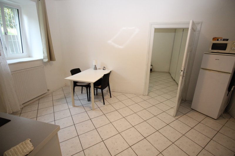Foto 3 Elegante Bilocale Locato in Vendita a Gries Alta, Bolzano - Via Montello - Montellostraße rif. I1192